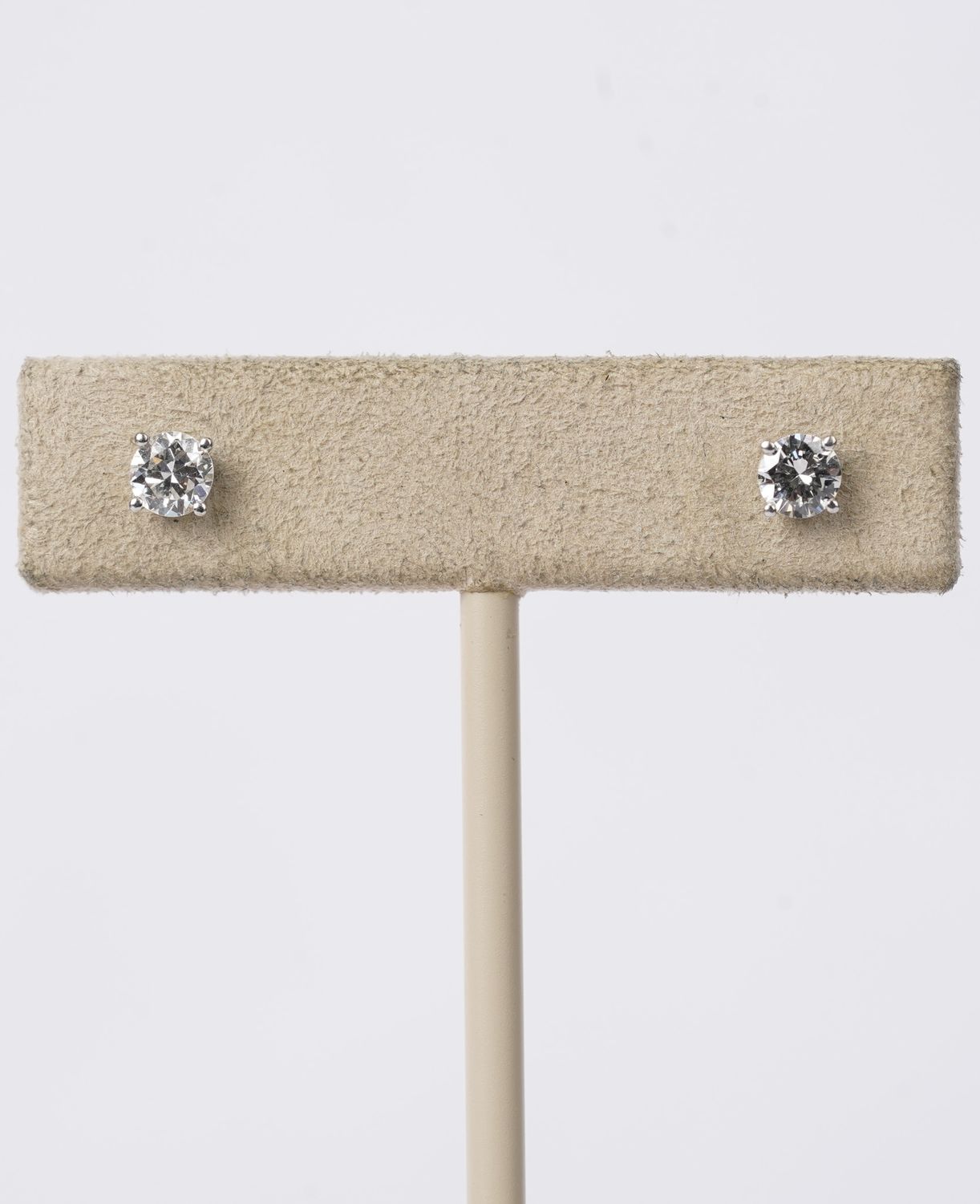 NET- 14KW .54ctw H/VS2-SI1 Round Diamond Stud Earrings