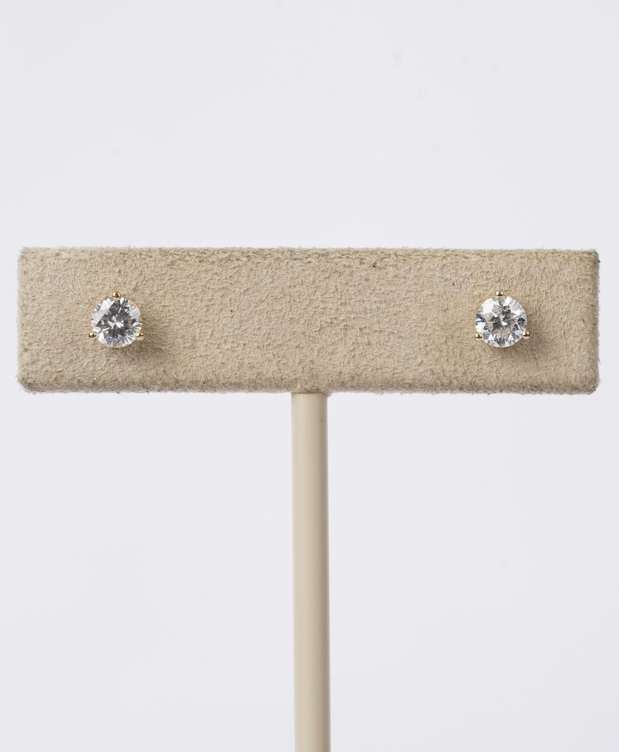 NET- 14KY .62ctw H/SI2 Round Diamond Stud Earrings