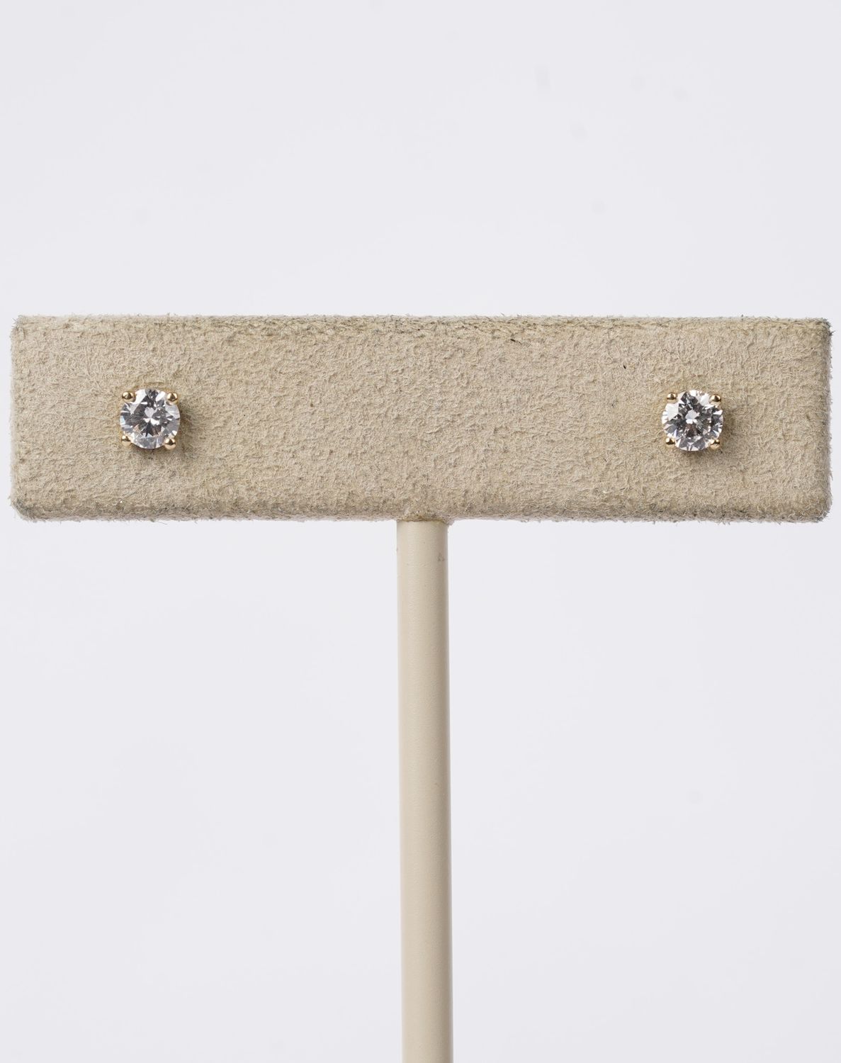 NTT- 14KY .41ctw I-J/I1 Round Diamond Stud Earrings