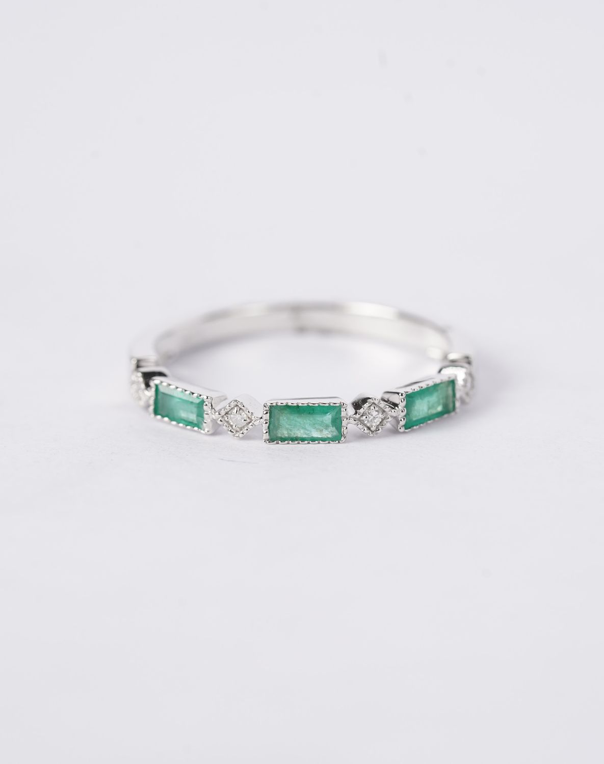 14KW 1.70g .40ctw Emerald &amp; Diamond Stackable Band (size 7)