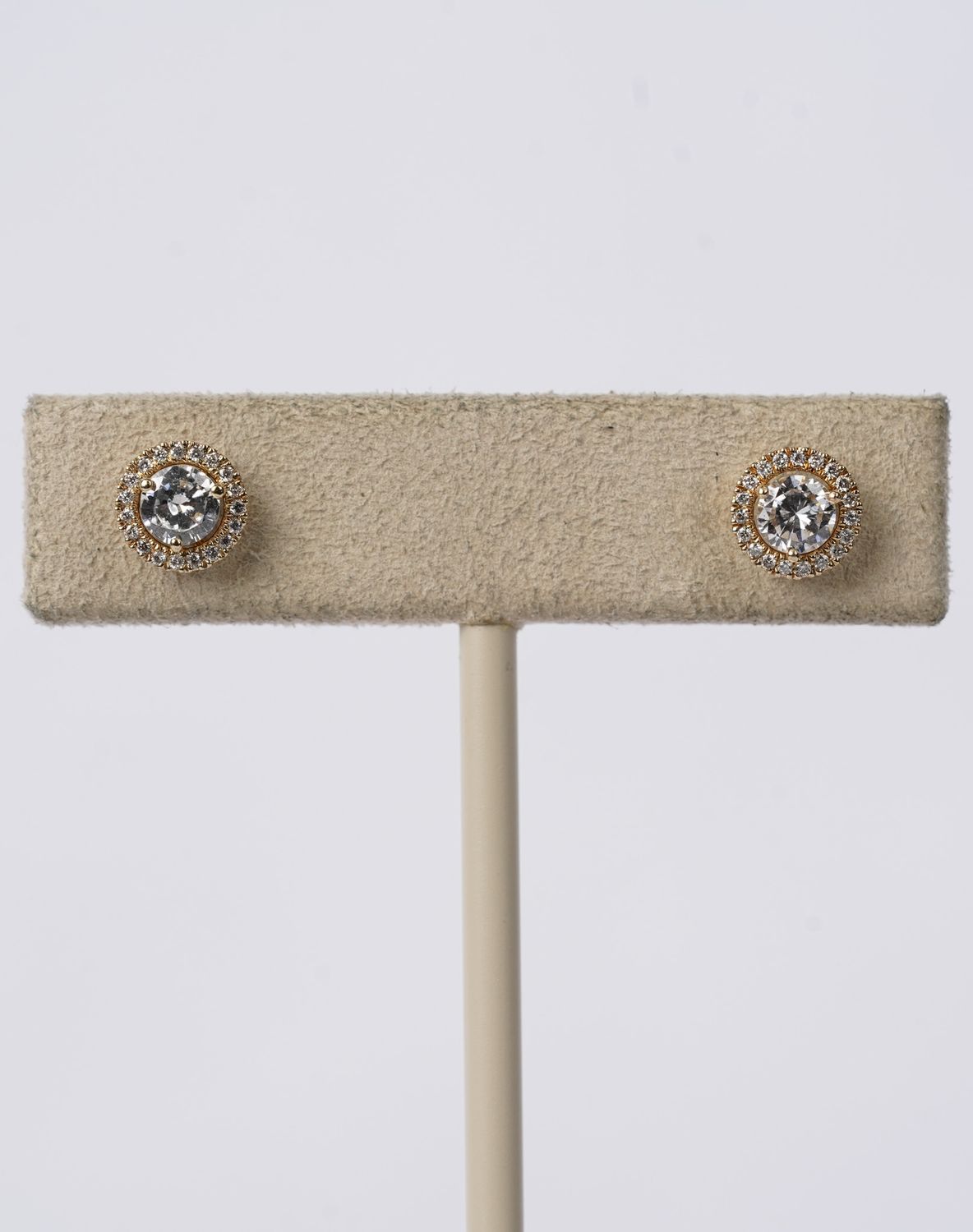 EETX- 14KY .78ctw Round Diamond Halo Stud Earrings