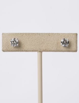 14KW 1.10ctw G-H/SI1-SI2 Round Diamond Stud Earrings