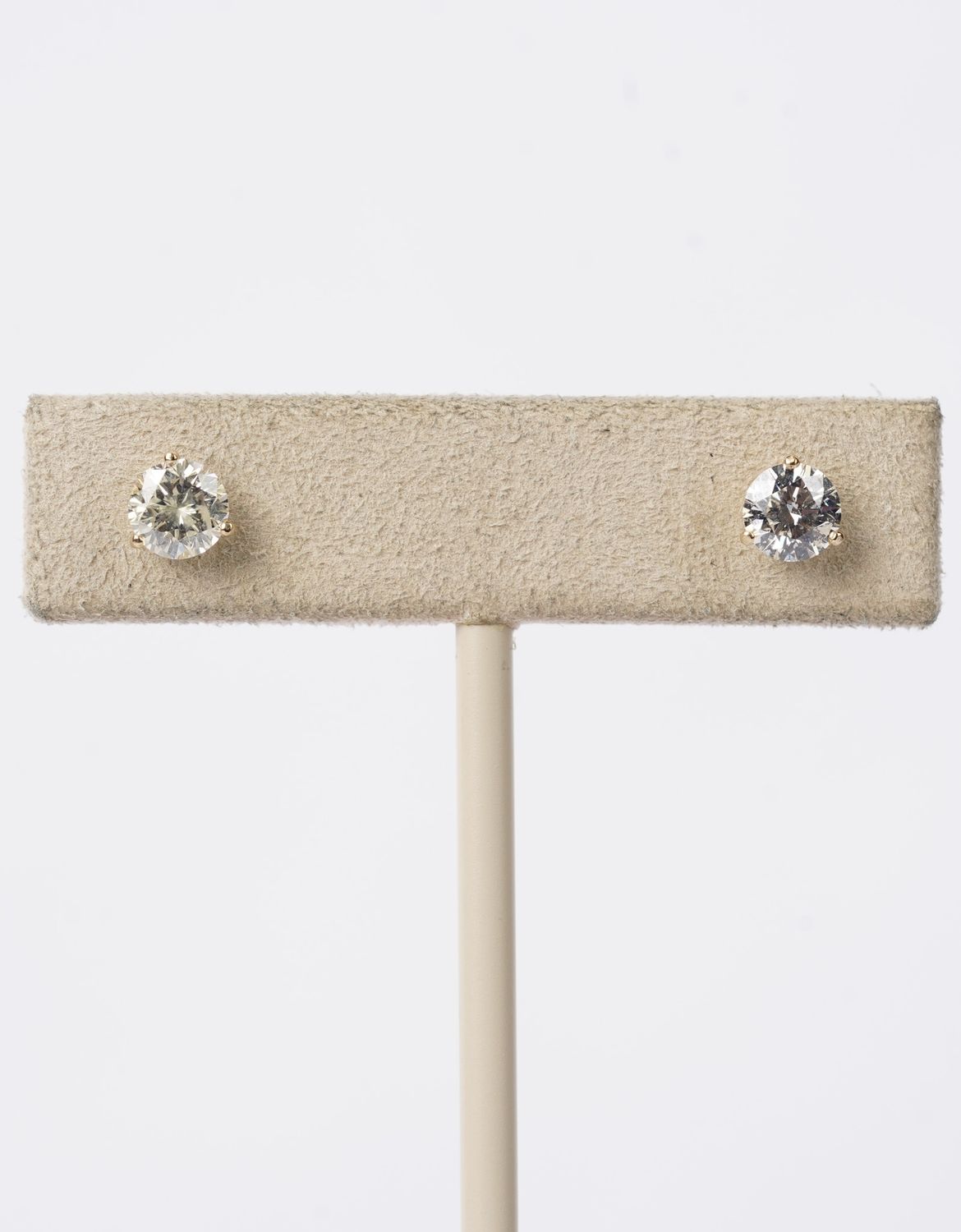 14KY 1.11ctw J-K/SI1-SI2 Round Diamond Stud Earrings