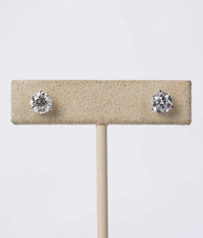 14KW 1.52ctw G-H/SI1-SI2 Round Diamond Stud Earrings