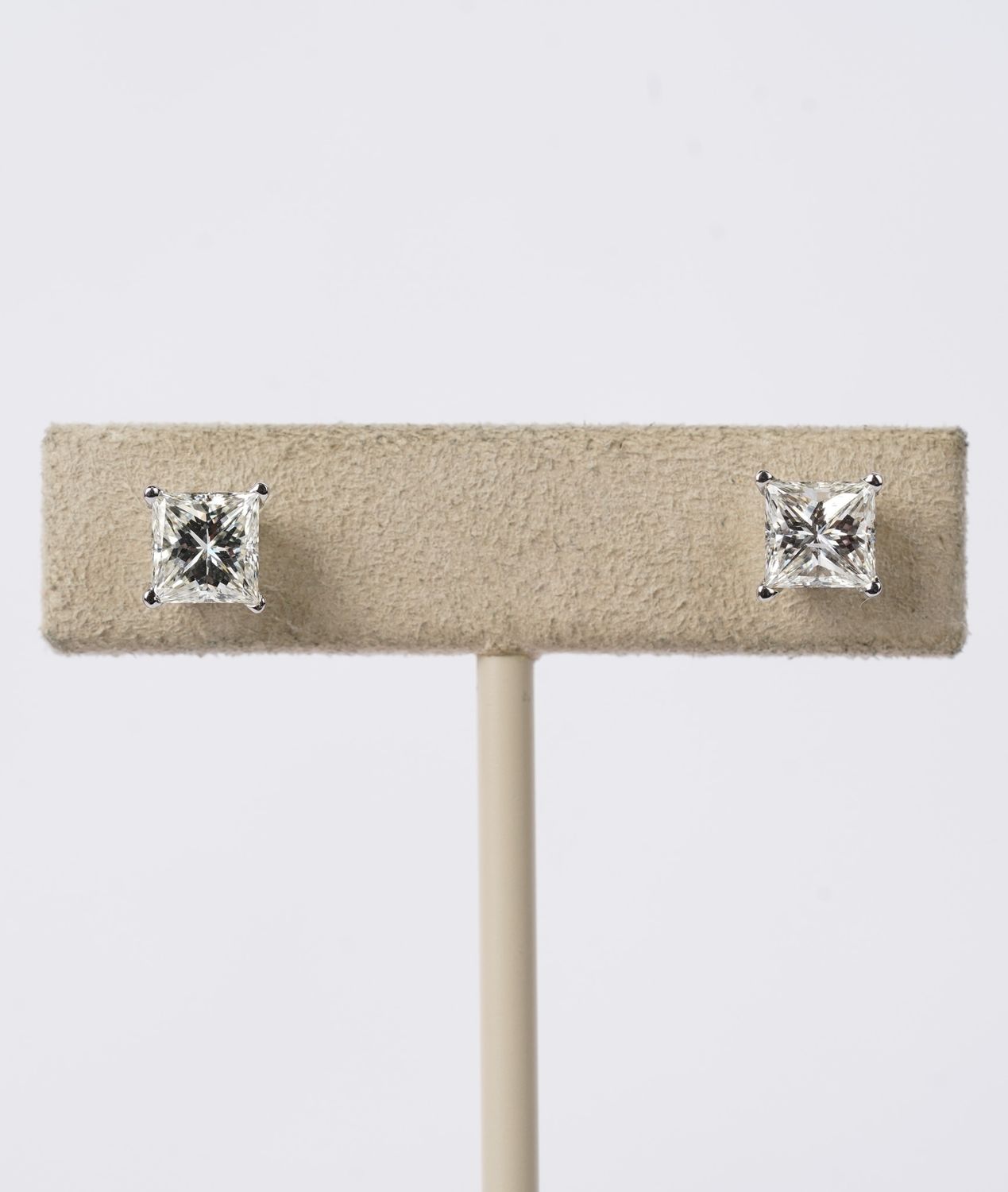 14KW 2.25ctw H-I/SI1-SI2 Princess Cut Diamond Stud Earrings