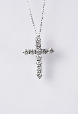 ADTT- 14KW 4.59g 2.75ctw Diamond Cross Necklace 18-20"
