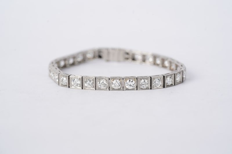 Platinum 21.40g 6.00ctw European Cut Diamond Vintage Bracelet 6.75"