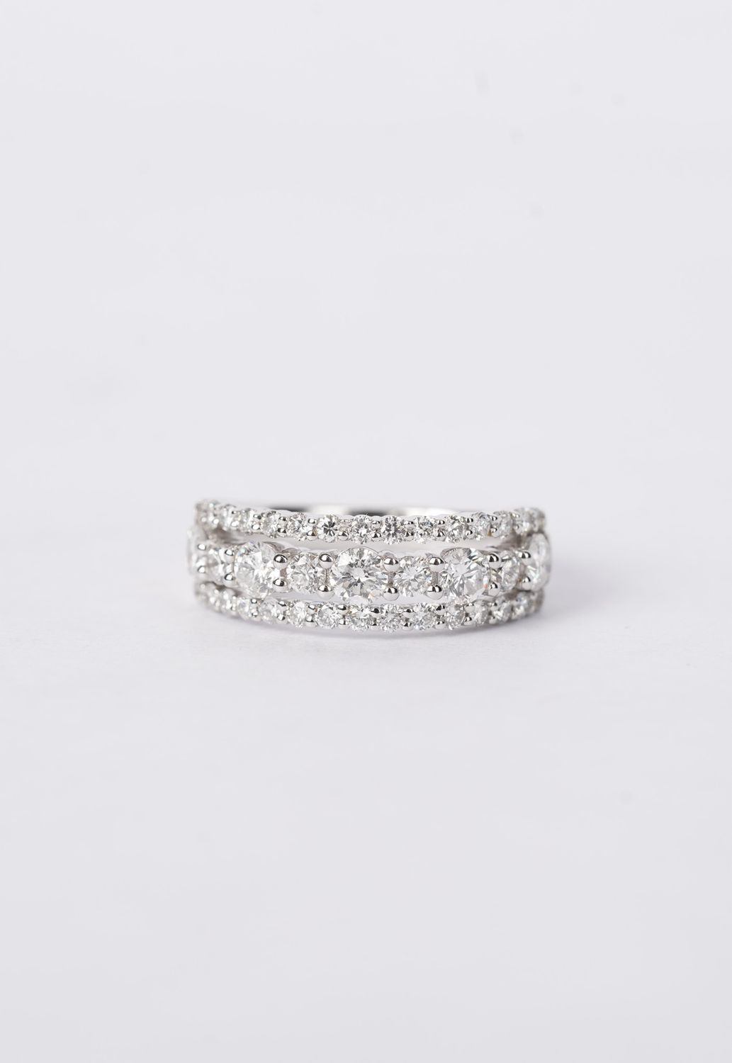 18KW 5.95g 1.44ctw Diamond Fashion Ring (size 6.5)