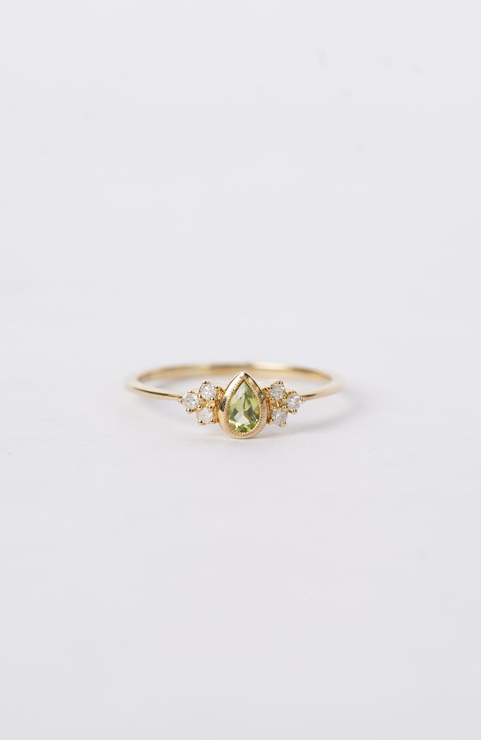10KY 1.05g .25ctw Peridot &amp; Diamond Fashion Ring (size 7)