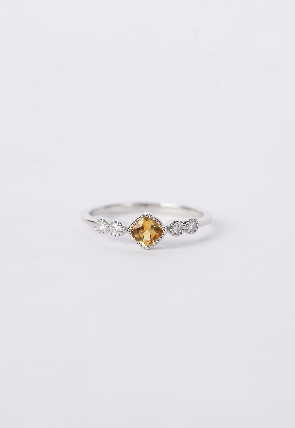 10KW 1.42g .40ctw Citrine &amp; Diamond Fashion Ring (size 7)