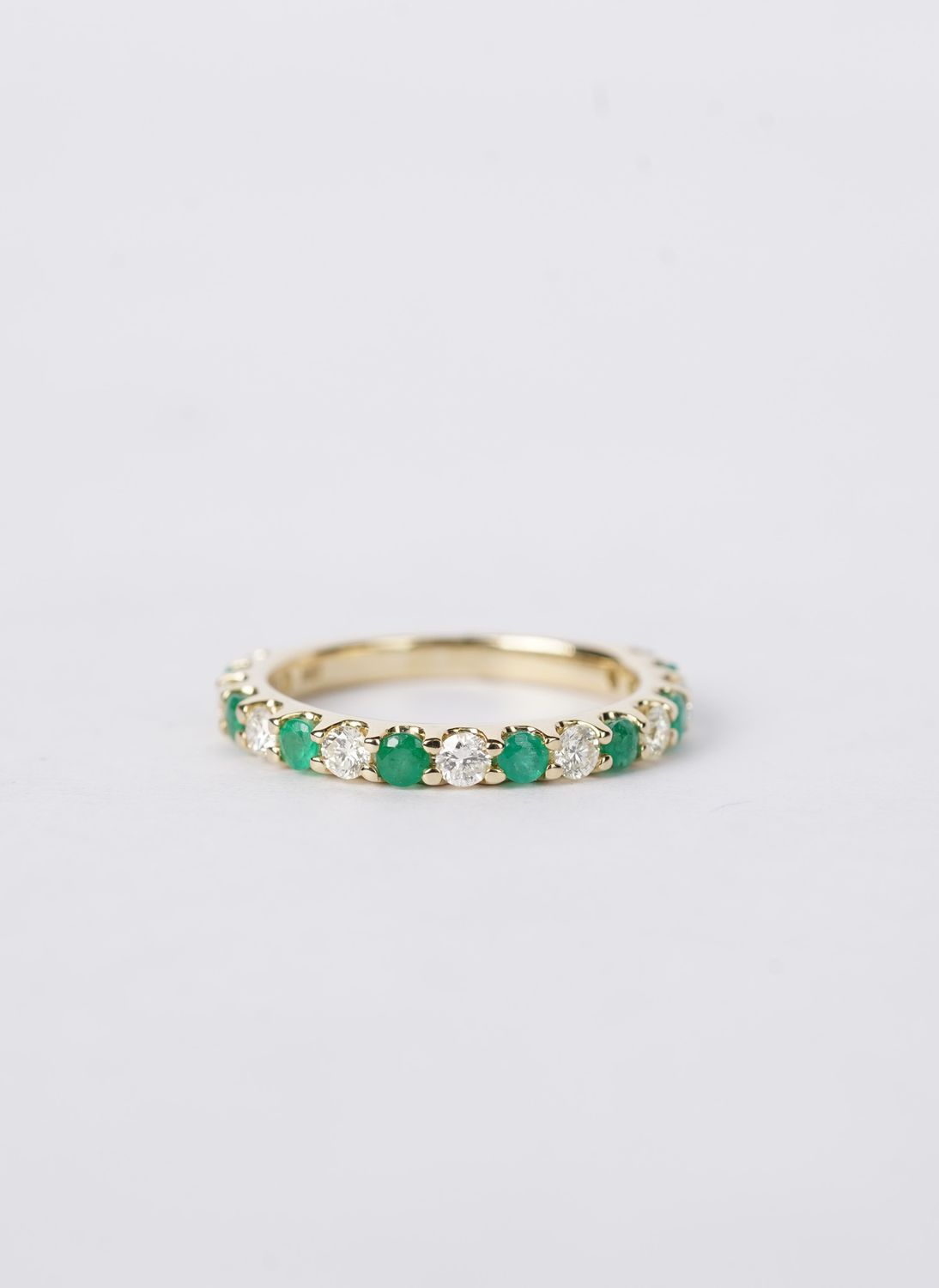 14KY 2.61g 1.05ctw Emerald &amp; Diamond Stackable Band (size 6.5)