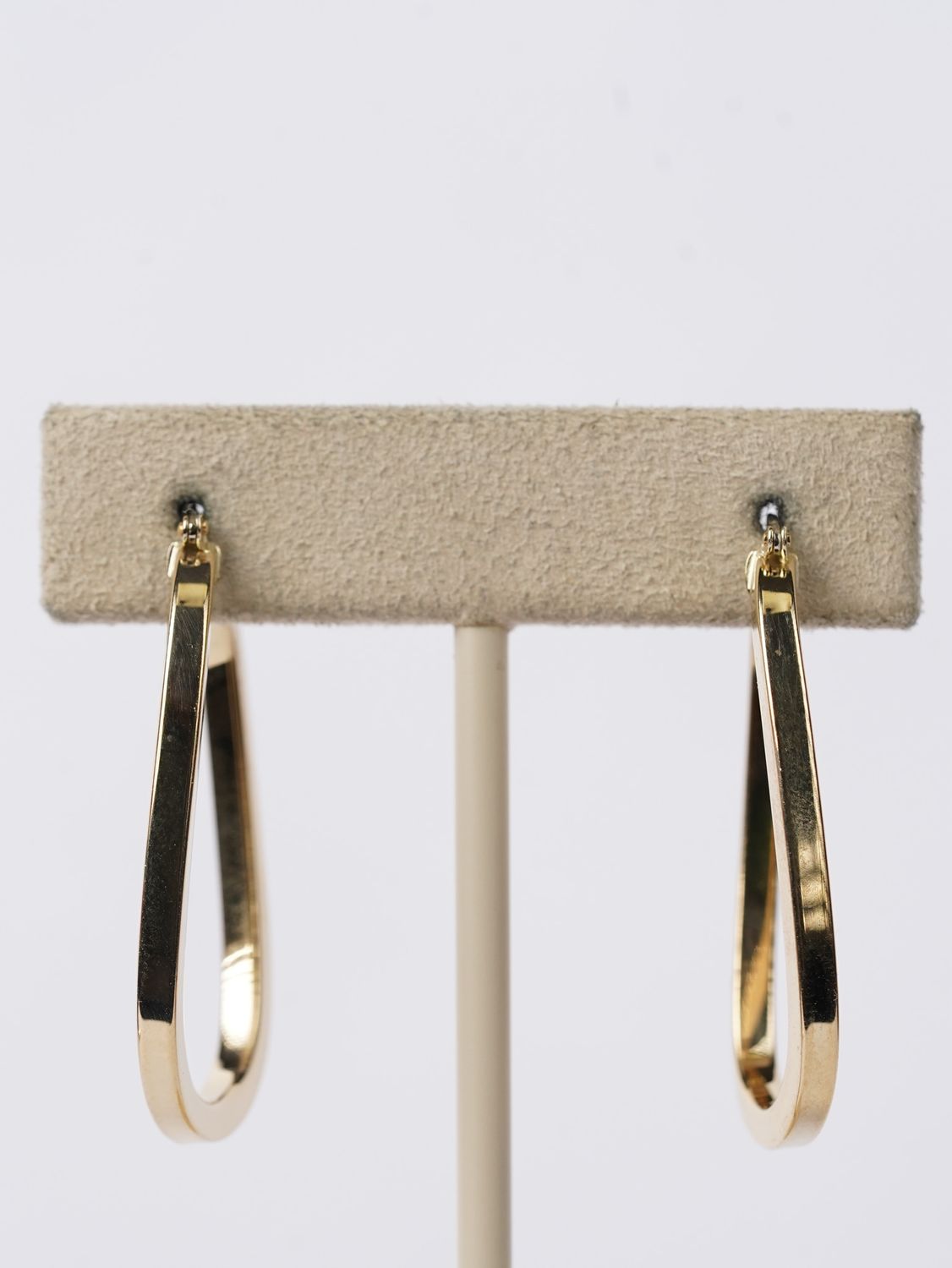 18KY 3.22g Gold Hoop Earrings