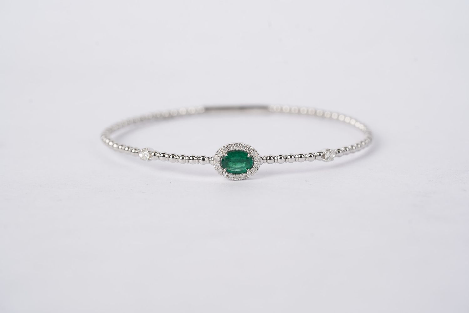 VTAT- 14KW 6.10g 1.35ctw (1.00ctr) Emerald &amp; Diamond Halo Flex Bangle Bracelet