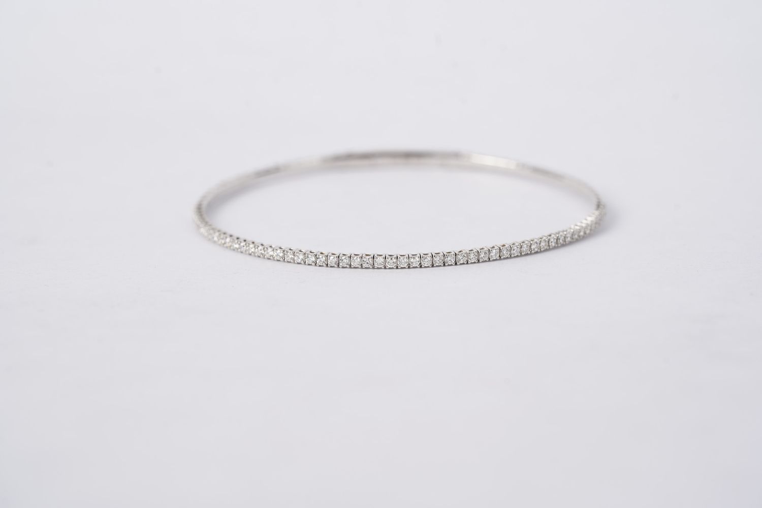 IRIX- 14KW 5.31g .75ctw Diamond Flex Bangle Bracelet