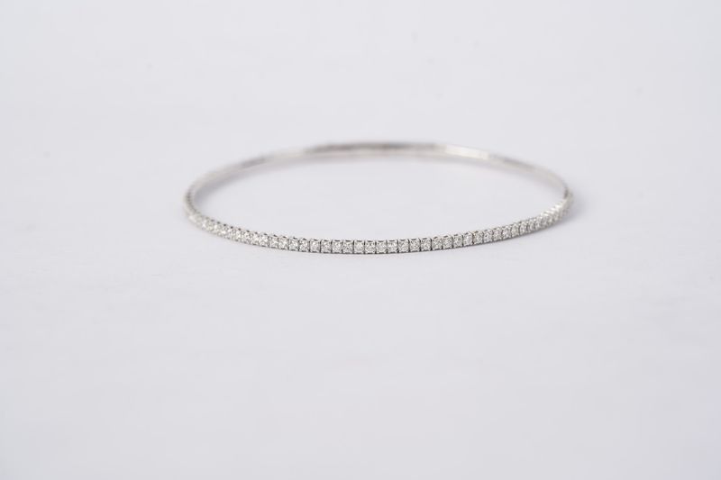 IRIX- 14KW 5.31g .75ctw Diamond Flex Bangle Bracelet