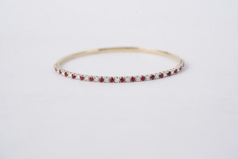 VNTT- 14KWY 6.87g 1.63ctw Ruby &amp; Diamond Flex Bangle Bracelet