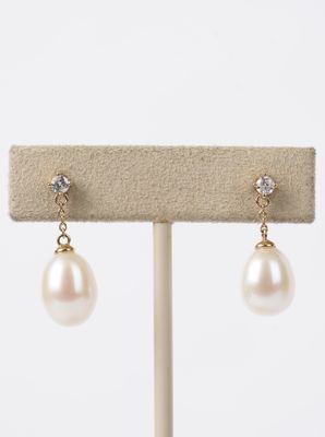 14KY 3.67g 9mm Freshwater Dangle Pearl Earrings
