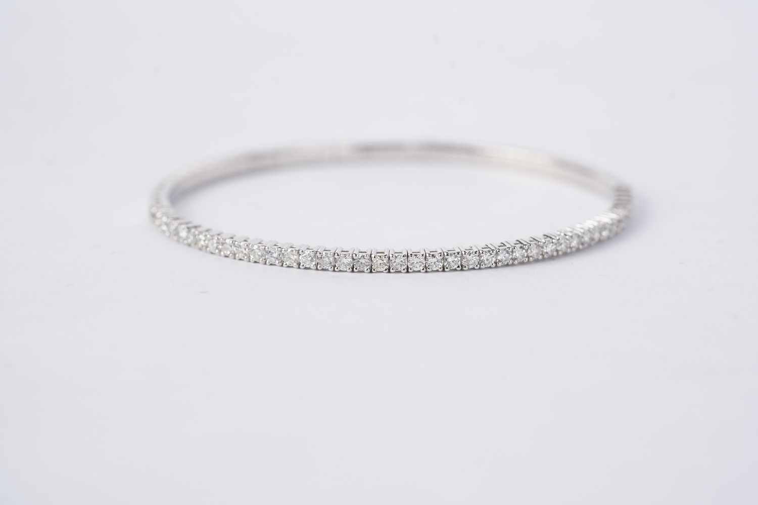 VNTT- 14KW 9.41g 1.50ctw Round Diamond Flex Bangle Bracelet