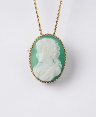 DTTX- 14KY 13.20g Green Cameo Necklace &amp; Pin 16"