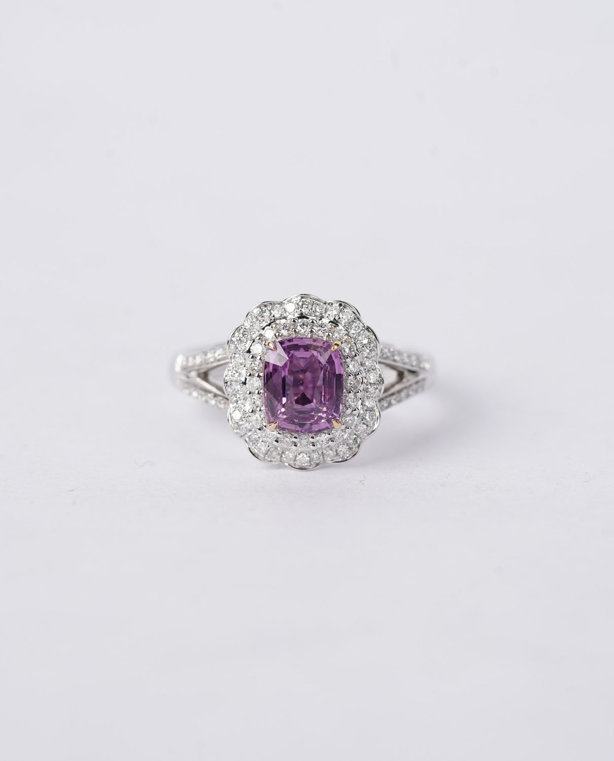 ADTT- 18KW 5.16g 2.30ctw (1.85ctr) Lavender Sapphire &amp; Diamond Halo Fashion Ring (size 6.5)