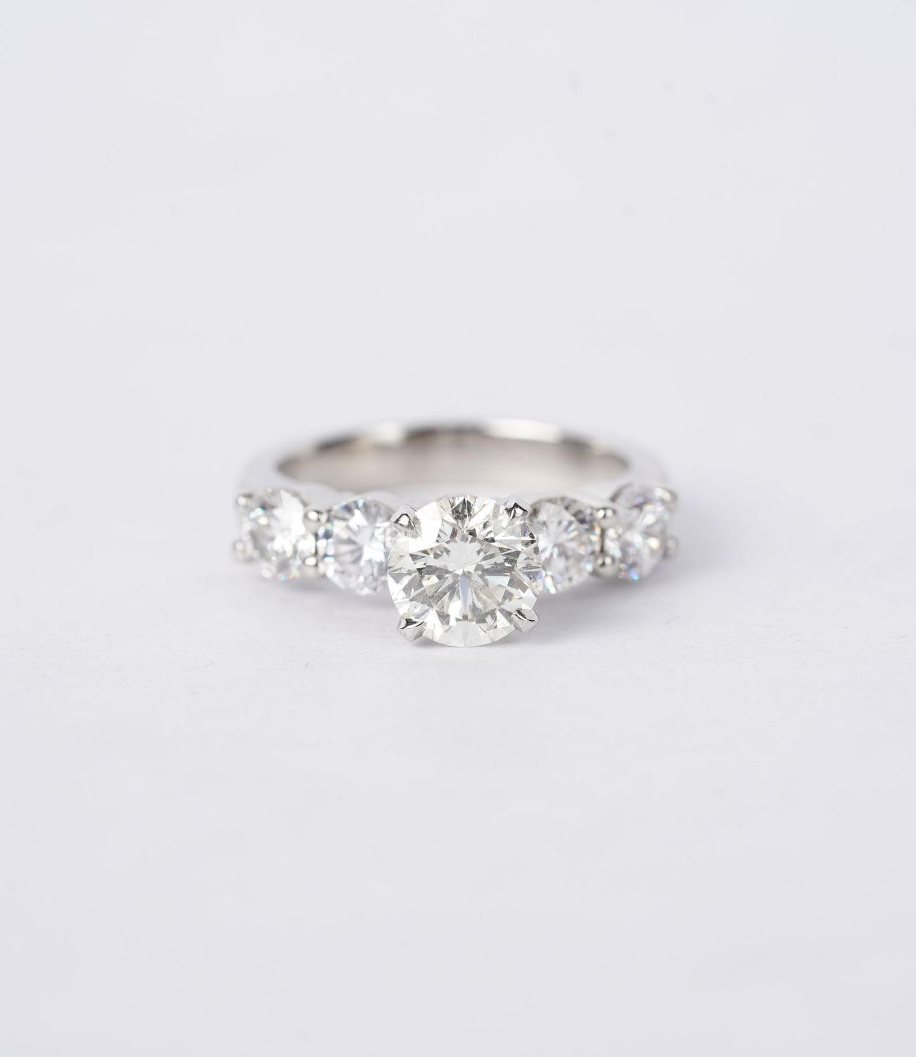 AITT- Platinum 10.39g 3.14ctw (1.64ctr) J/SI2 GIA Round Diamond Engagement Ring (size 6.75)