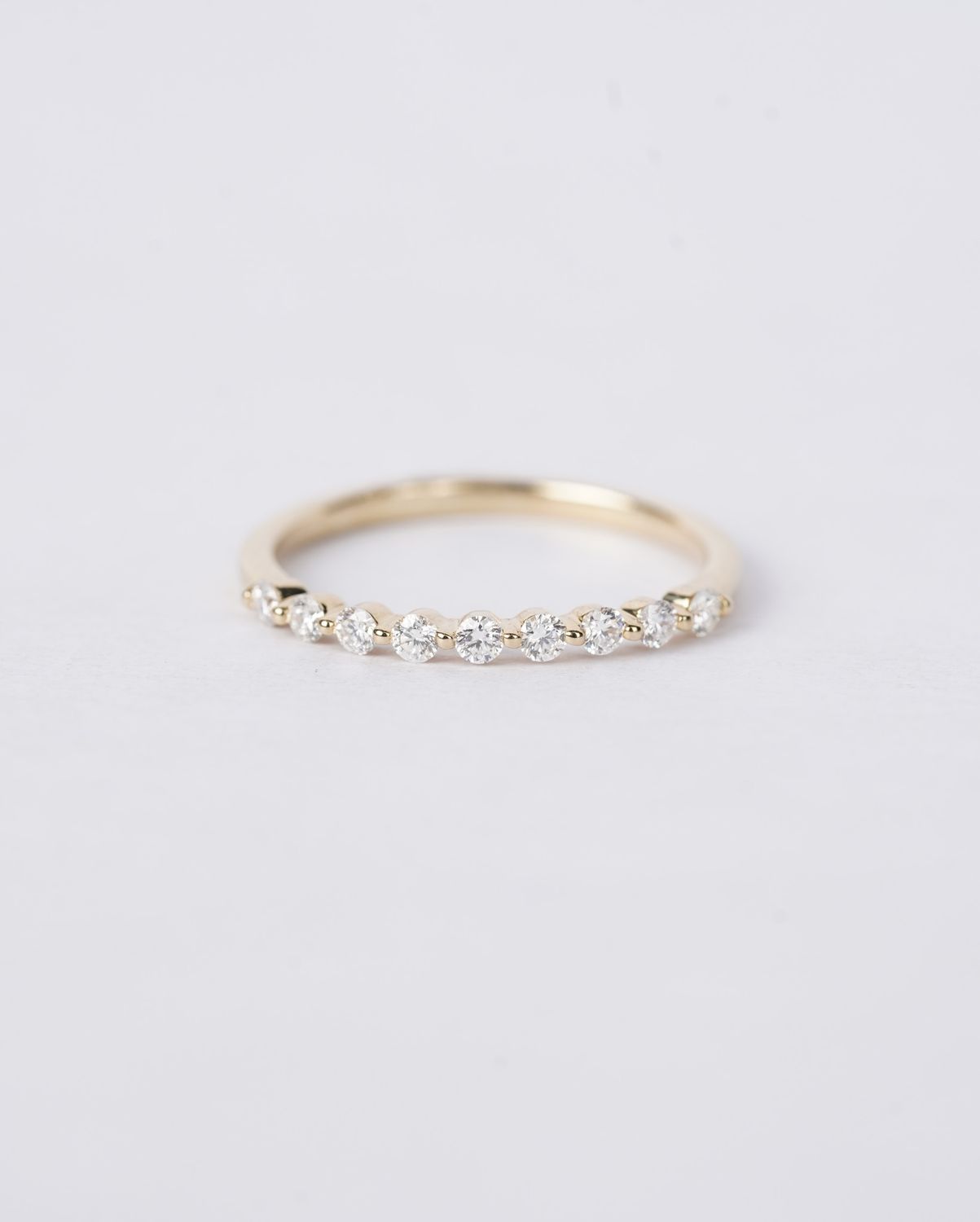 DRAX- 14KY 1.36g .25ctw Diamond Single Prong Band (size 6.5)