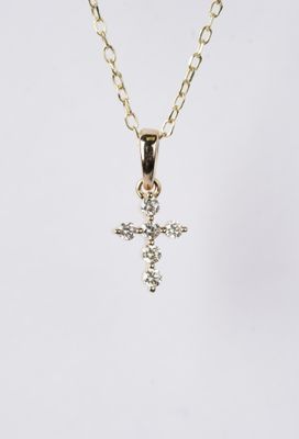 ALE- 14KY 1.36g .12ctw Petite Diamond Cross Necklace 18"