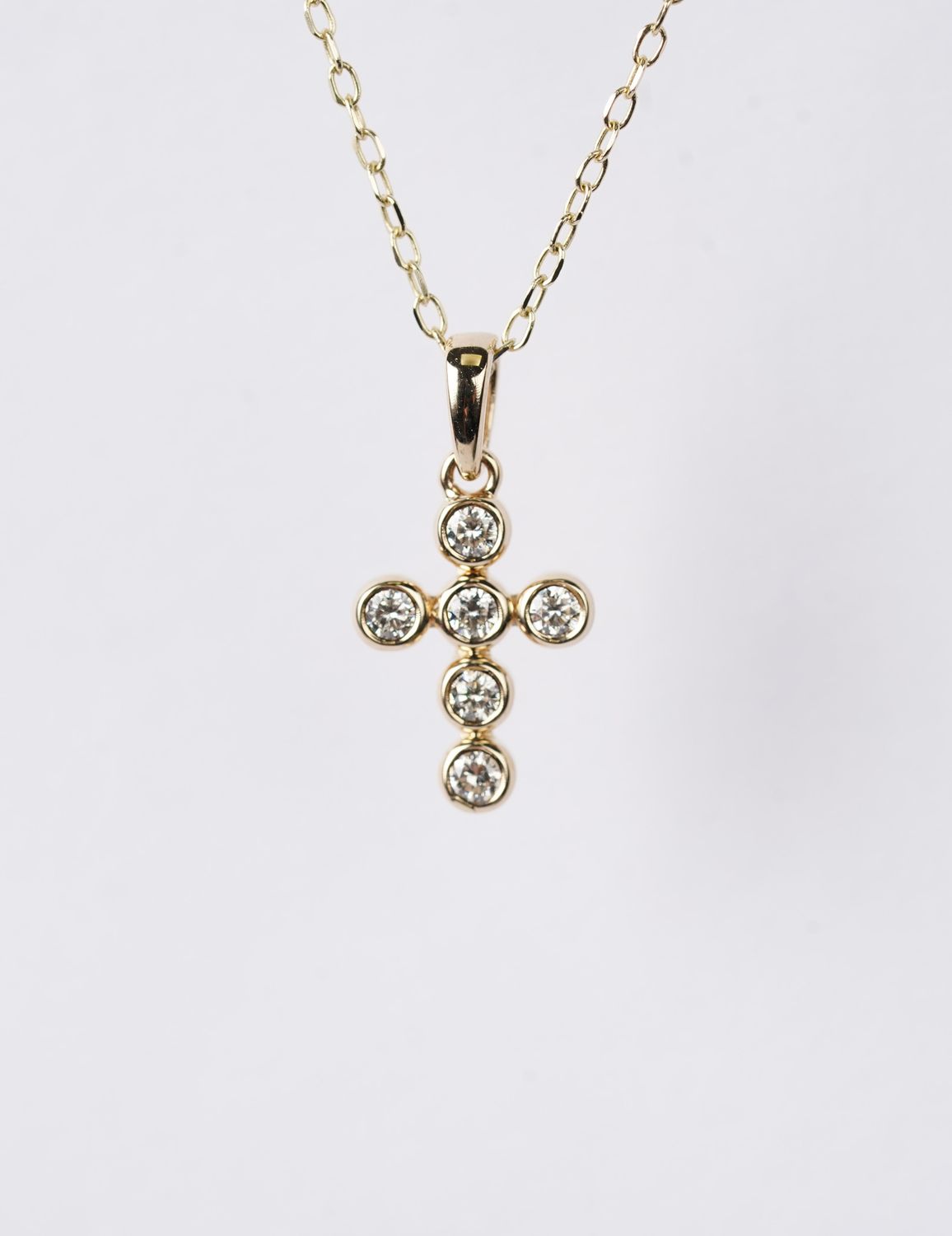 NLEX- 14KY 1.61g .18ctw Diamond Bezel Cross Necklace 18"
