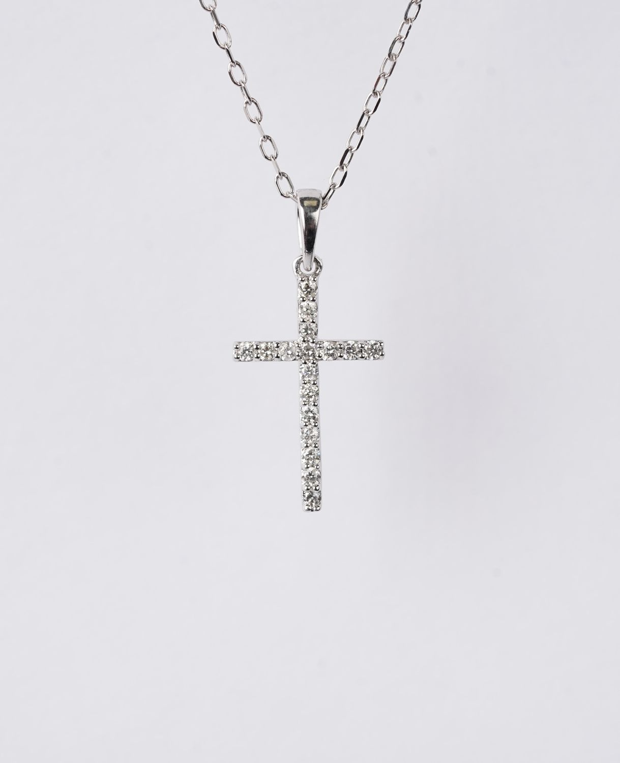 ARE- 14KW 1.42g .12ctw Diamond Cross Necklace 18"