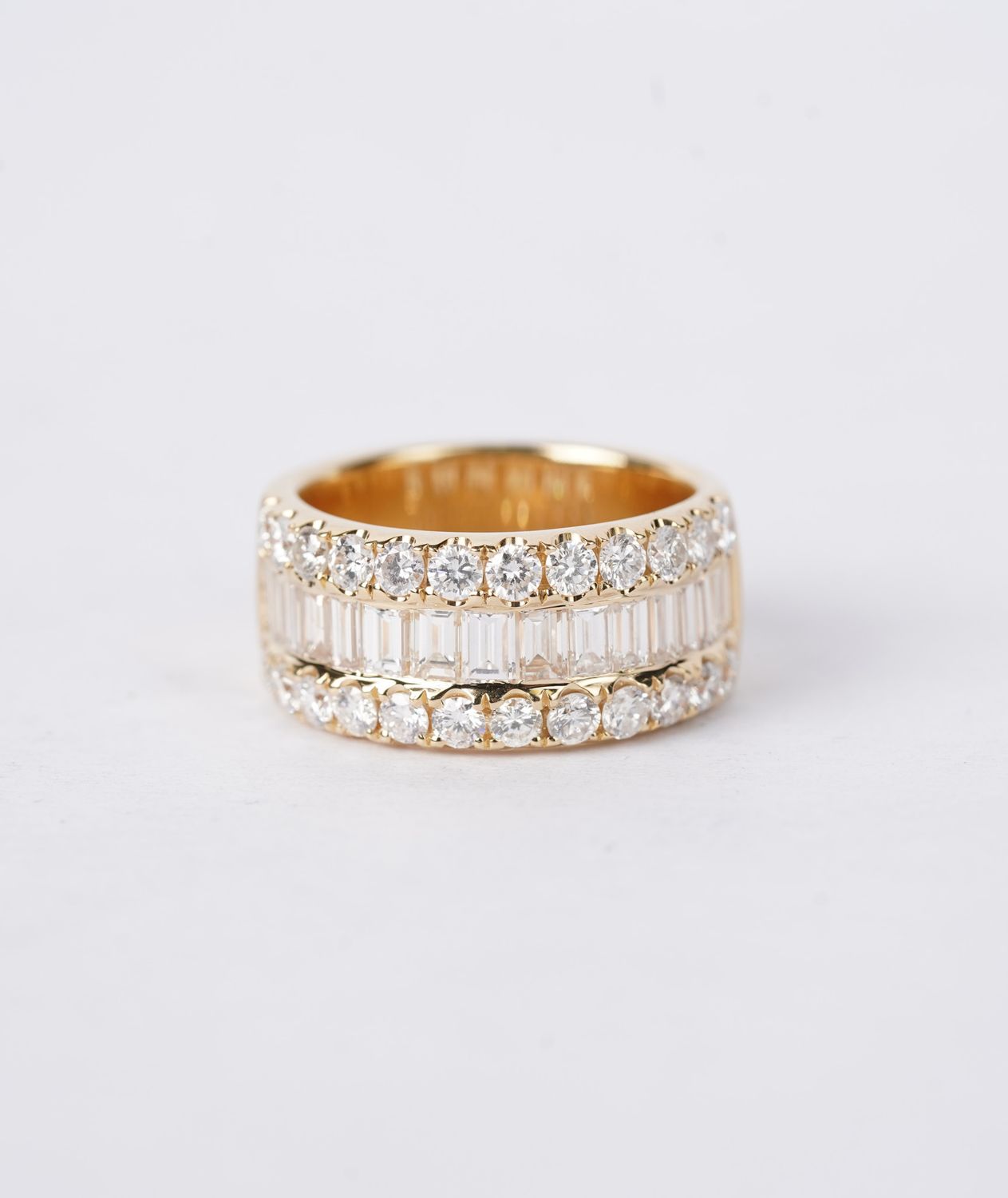 2.81 Carat Baguette and Round Diamond Ring in 18k Yellow Gold