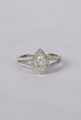 VBVE- 14KW 3.70g 1.90ctw (1.20ctr) K/SI1 GIA Pear Diamond Halo Engagement Ring (size 7)