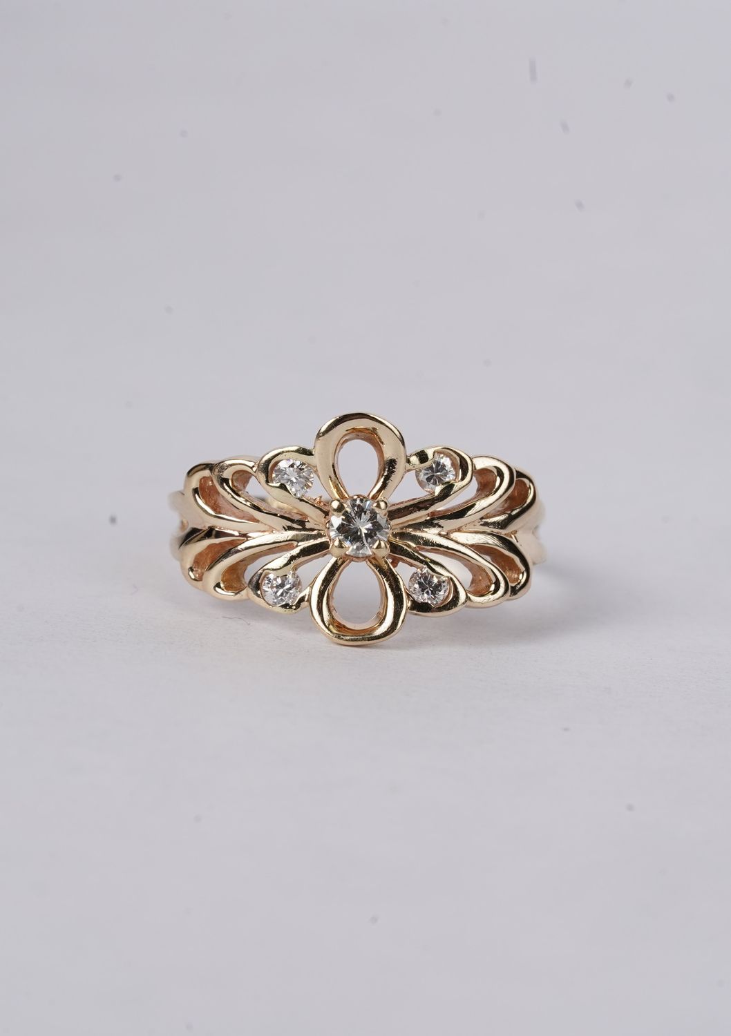 AAT- 14KY 3.77g .25ctw Diamond Fashion Ring (size 9)