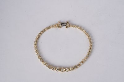 3.00 Carat Tapered Diamond Tennis Bracelet in 14k Yellow Gold | 6.75"