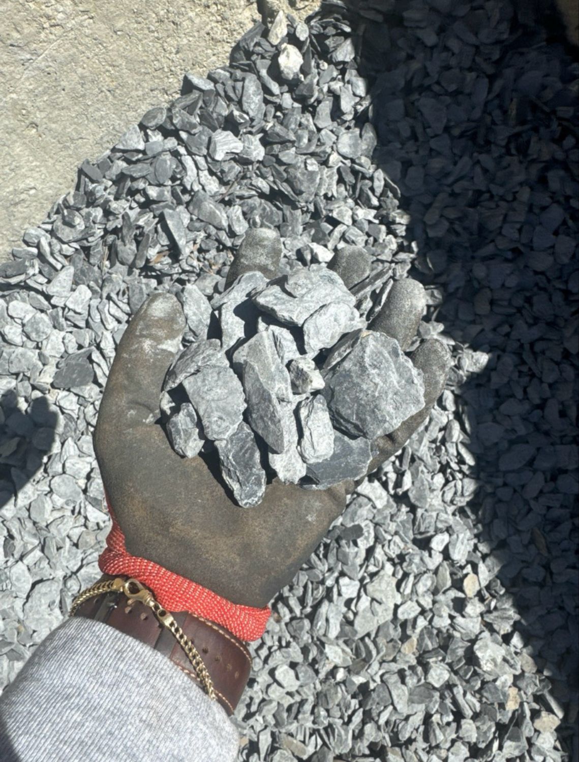 Slate Chips, Size: Medium