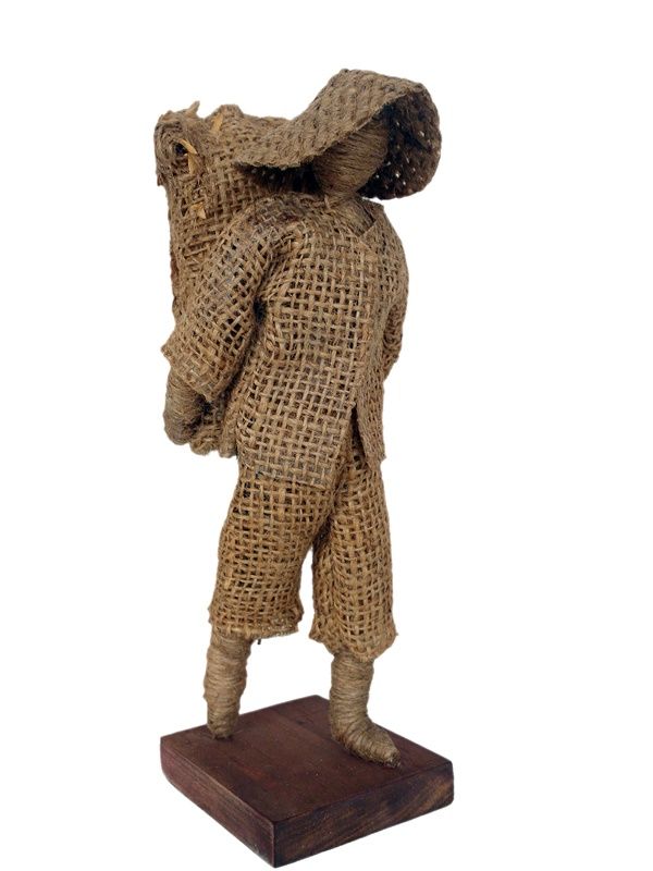 FIGURKA 20 CM