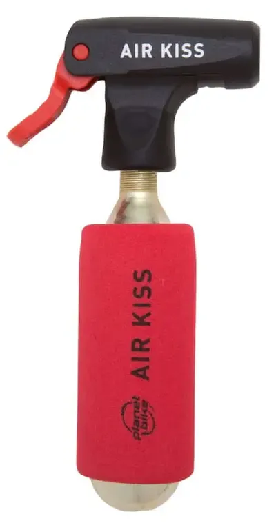 1023 AIR KISS Co2 INFLATOR W/1 16g CARTRIDGE