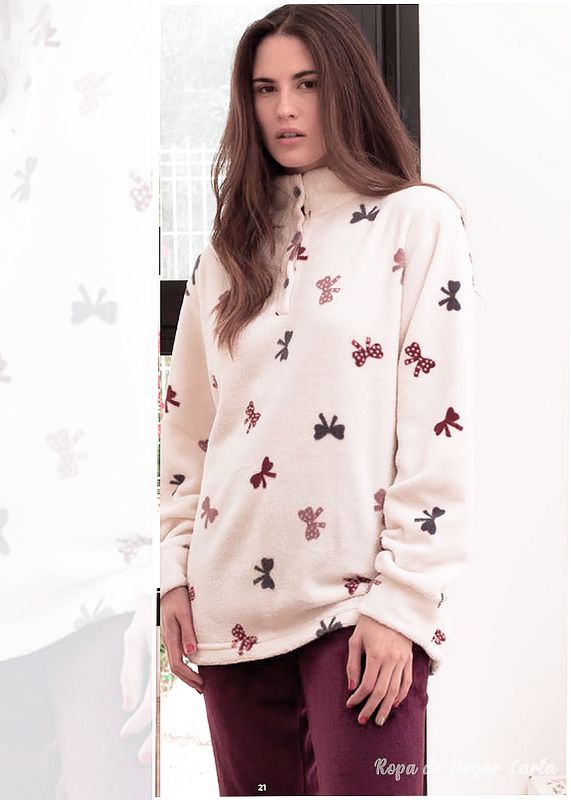 Pijama señora Corina de tejido coralina