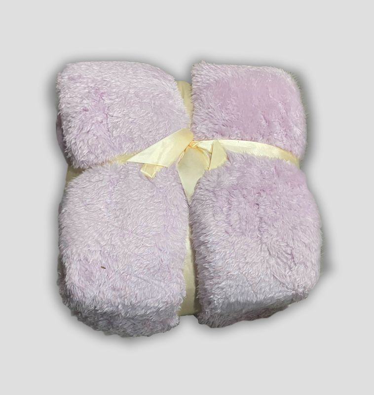 Manta Polar Sherpa Malva- Blanca Hernández
