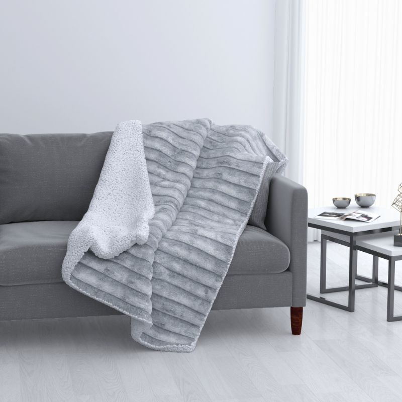 Manta Jacquard Largue Stripe Gris- Sherpa