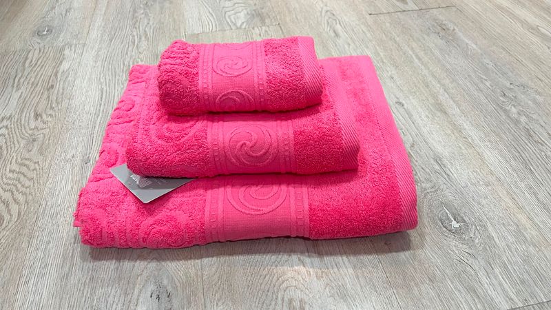 Juego de Toallas Fucsia