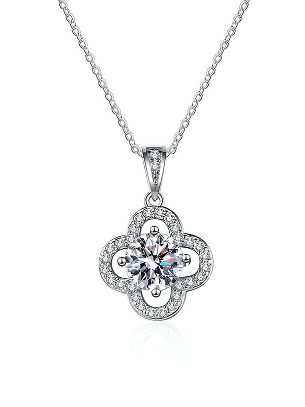 Elegant Moissanite Diamond Clover Design Jewelry Set