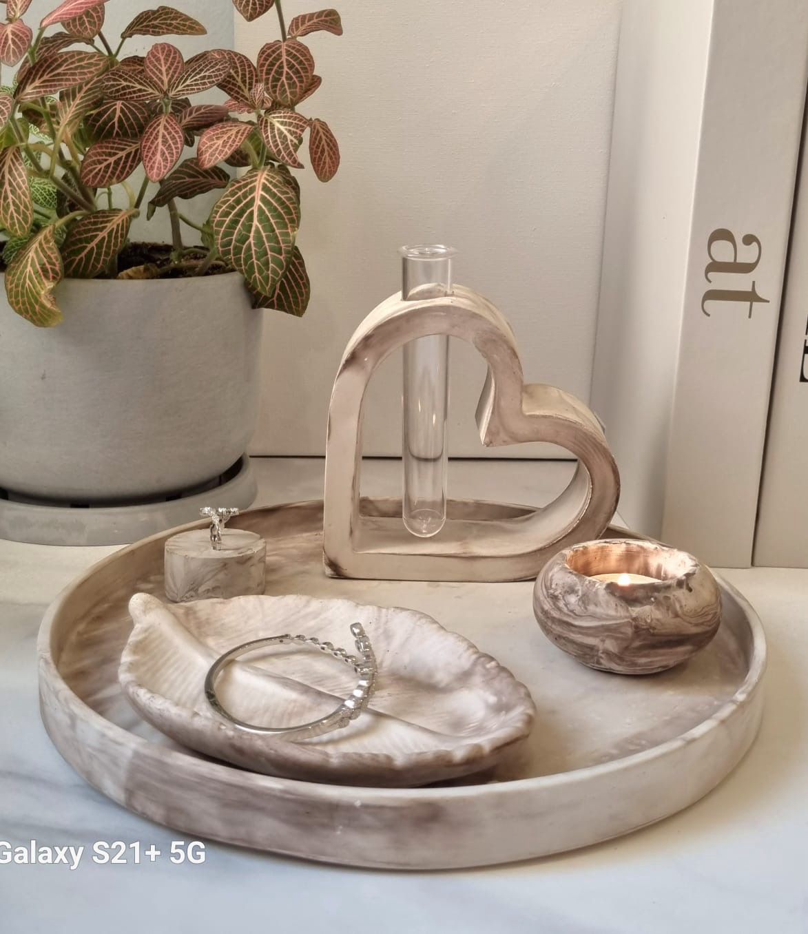 5 Piece Gypsum Set: Tray, Vase, Plate, Candle Holder and Ring Holder