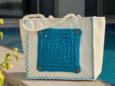 Crochet Pocket Bag