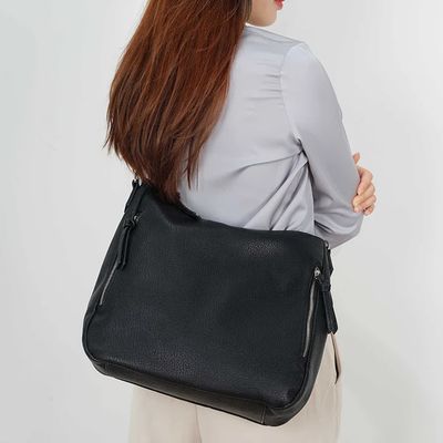 6895 Megan Hobo