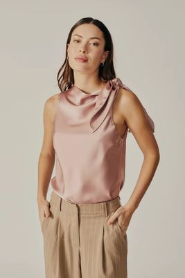 529 Alchemilla Top