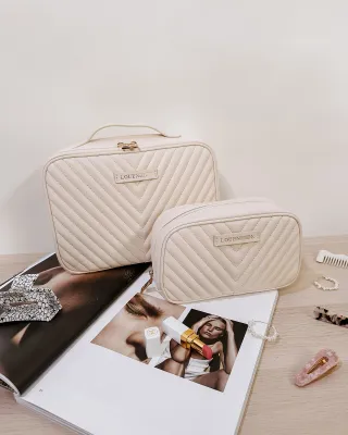 Maggie Lacey Cosmetic Set