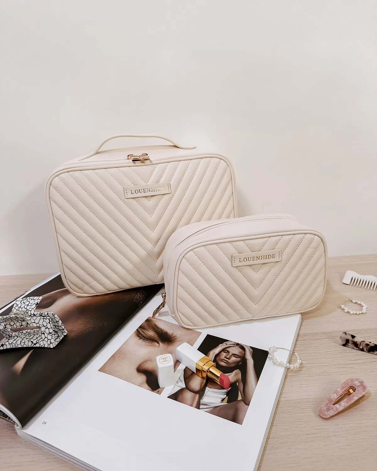 Maggie Lacey Cosmetic Set, Color: Van