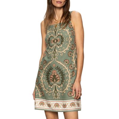 Tapestry Dr