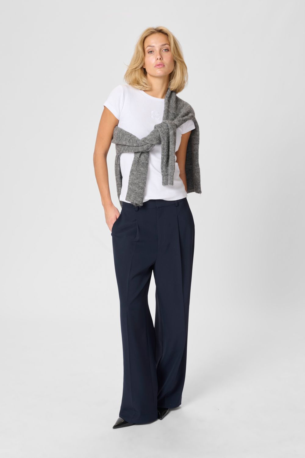 28 THE TAILORED HIGH PANT