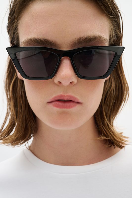 ROBBIEIW SUNGLASSES